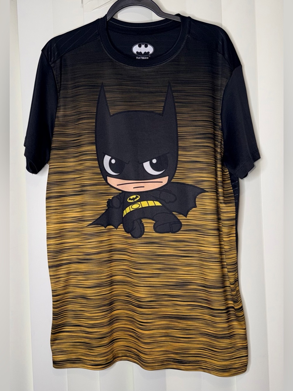 Batman Men’s Short Sleeve Black and Gold T-Shirt Polyester Size XL EUC